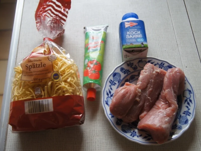 Rezept: Sahne-Schweinefiletgeschnetzeltes mit Spätzle Bild Nr. 5608 Sahne-Schweinefiletgeschnetzeltes mit Spätzle - Rezept - Bild Nr. 5608