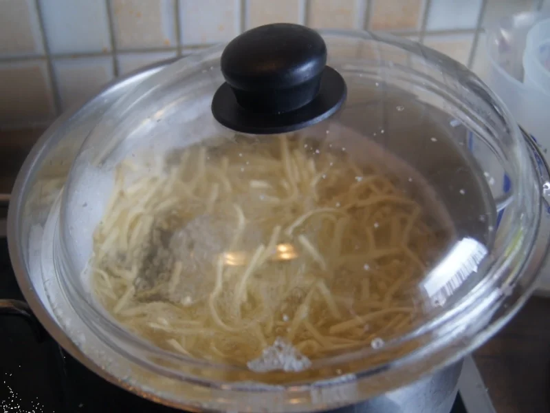 Rezept: Sahne-Schweinefiletgeschnetzeltes mit Spätzle Bild Nr. 5617 Sahne-Schweinefiletgeschnetzeltes mit Spätzle - Rezept - Bild Nr. 5617