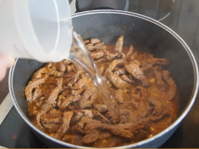 Rindfleischcurry mit Zitronengras und Basmati Reis - Rezept - Bild Nr. 5612