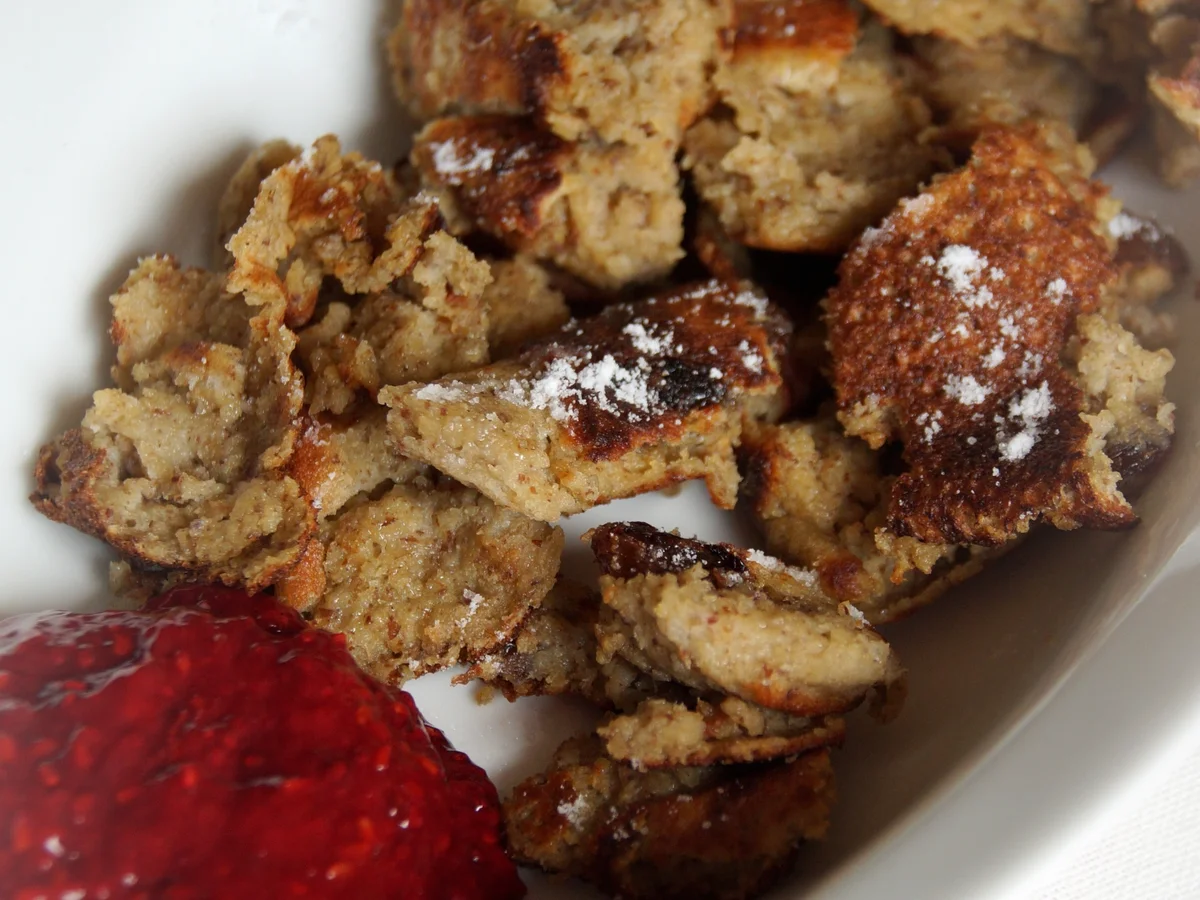 Rezept: Frühstück: Simple Bananen-Waffeln oder Kaiserschmarrn Bild Nr. 3 Frühstück: Simple Bananen-Waffeln oder Kaiserschmarrn - Rezept - Bild Nr. 3