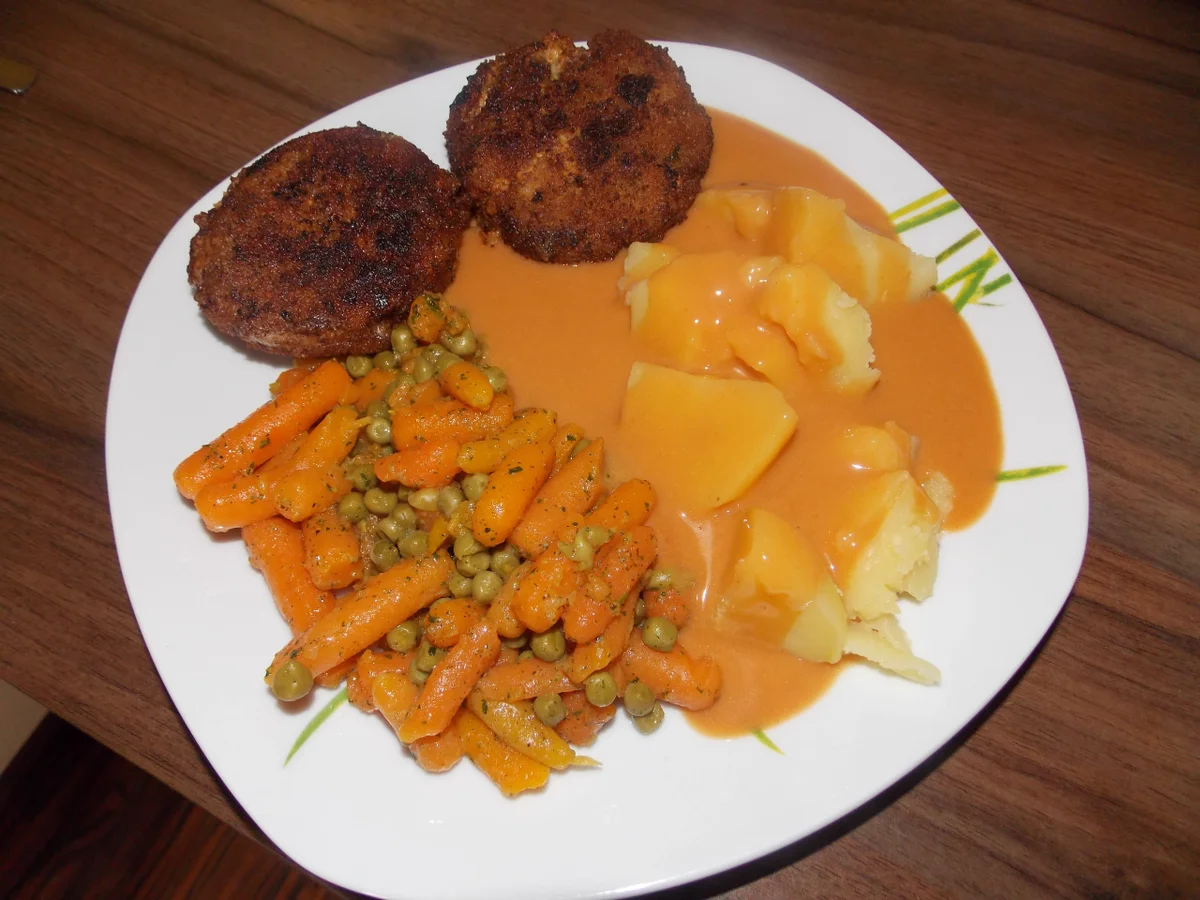 Bratklops mit Mischgemüse,Salzkartoffeln und Soße - Rezept - Bild Nr. 5606