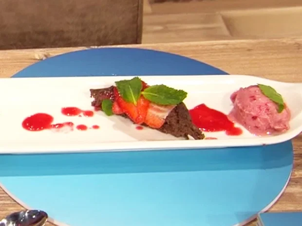 Fitness-Dessert: Brownie mit Eis (Glutenfrei) (Roman und Heiko Lochmann) - Rezept - Bild Nr. 2