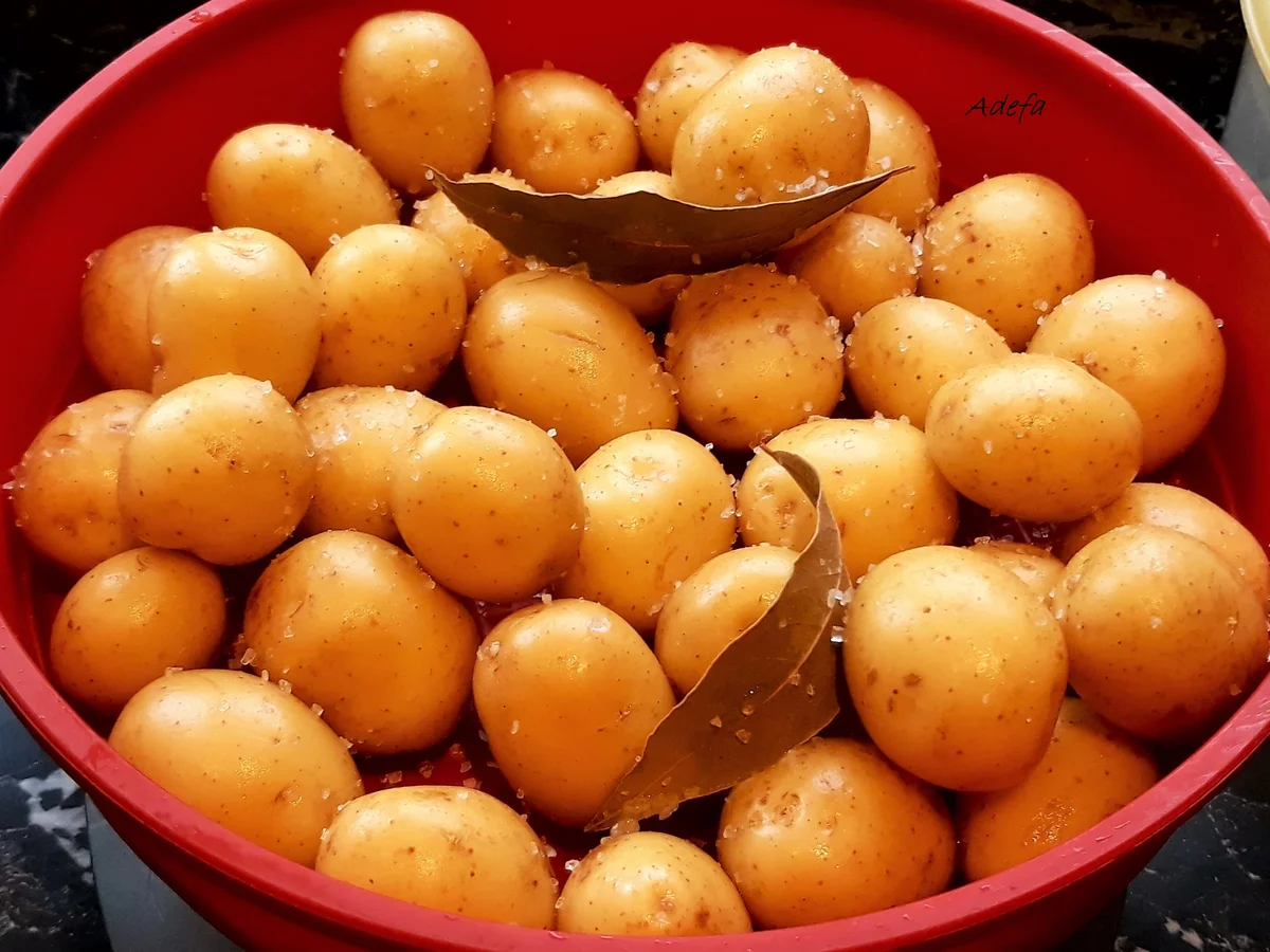 Rezept: Batatas a murro ~ Quetsch - Kartöffelchen Bild Nr. 5606 Batatas a murro ~ Quetsch - Kartöffelchen - Rezept - Bild Nr. 5606