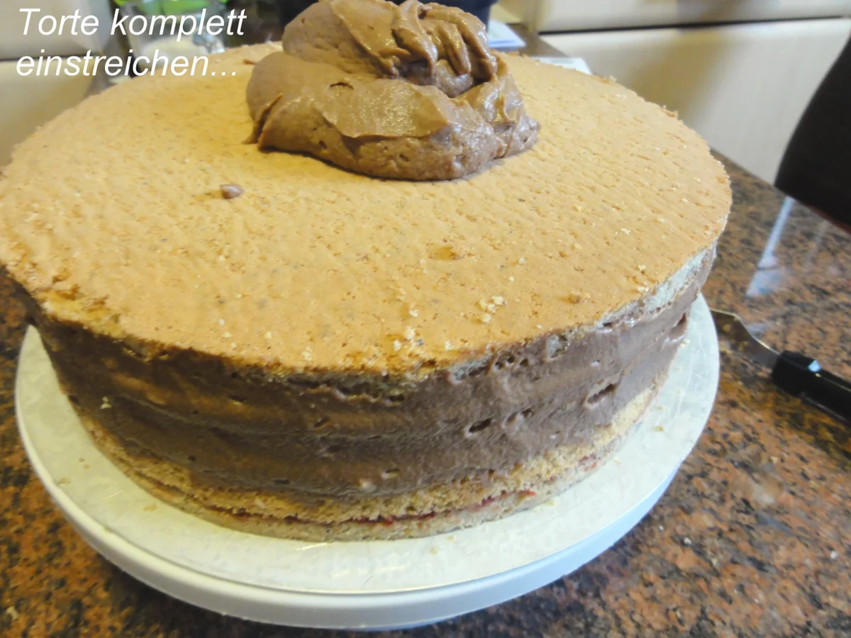 Biskuit:   GIOTTO ~ TORTE - Rezept - Bild Nr. 5619