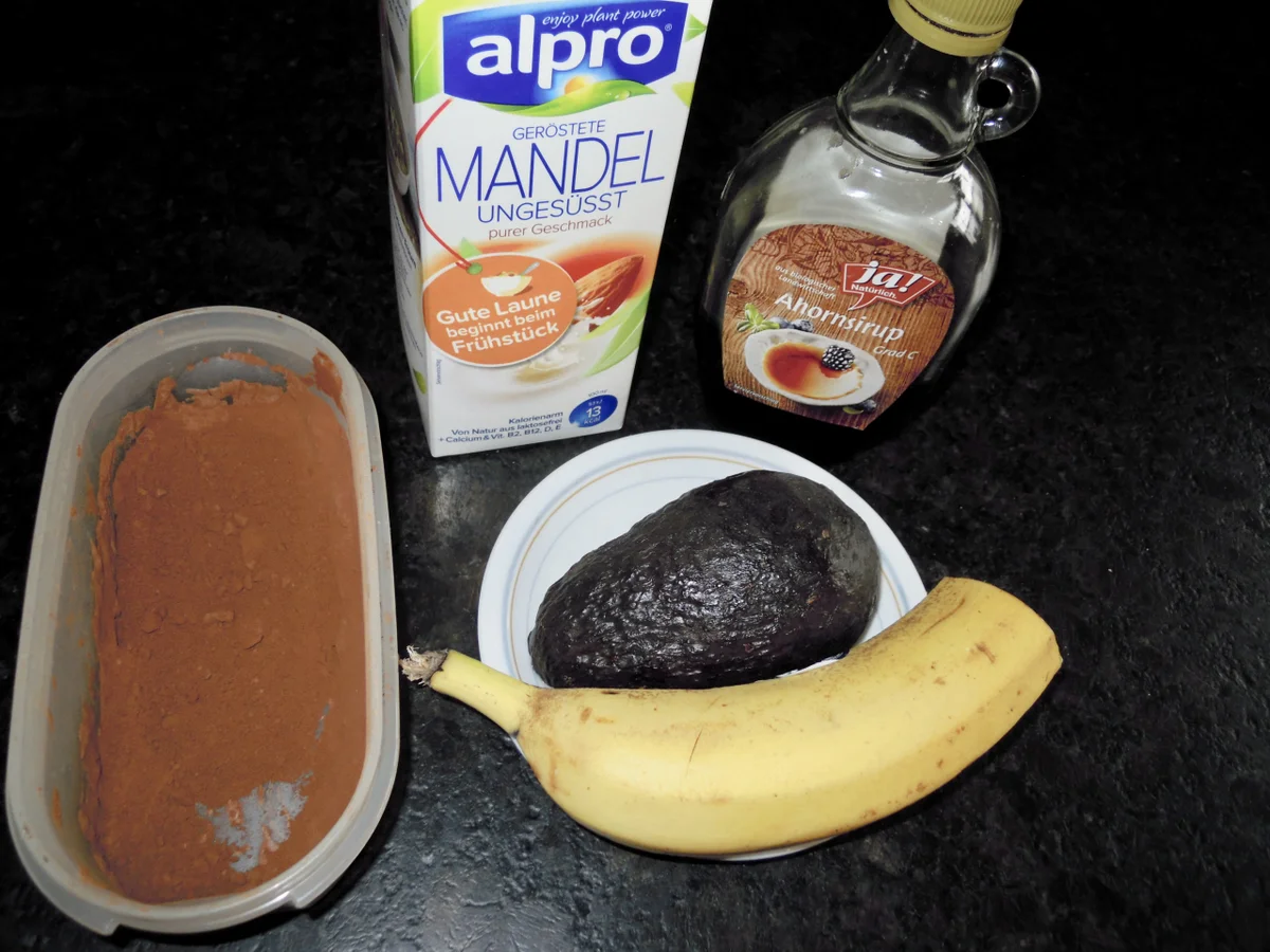 Rezept: Bananen Avocado Smoothie Bild Nr. 4 Bananen Avocado Smoothie - Rezept - Bild Nr. 4