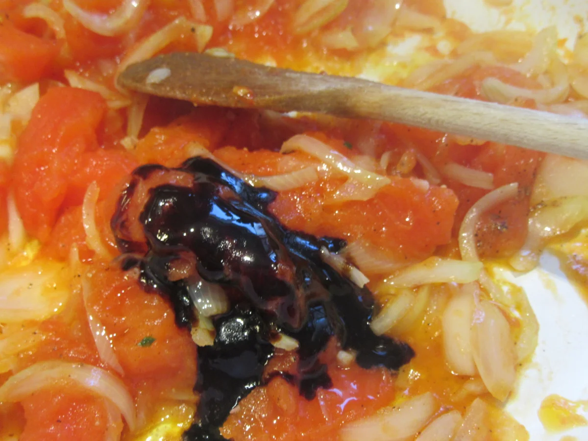 Rezept: Gemüse: Tomaten-Zwiebel-Gemüse - einfach und schnell Bild Nr. 5626 Gemüse: Tomaten-Zwiebel-Gemüse - einfach und schnell - Rezept - Bild Nr. 5626