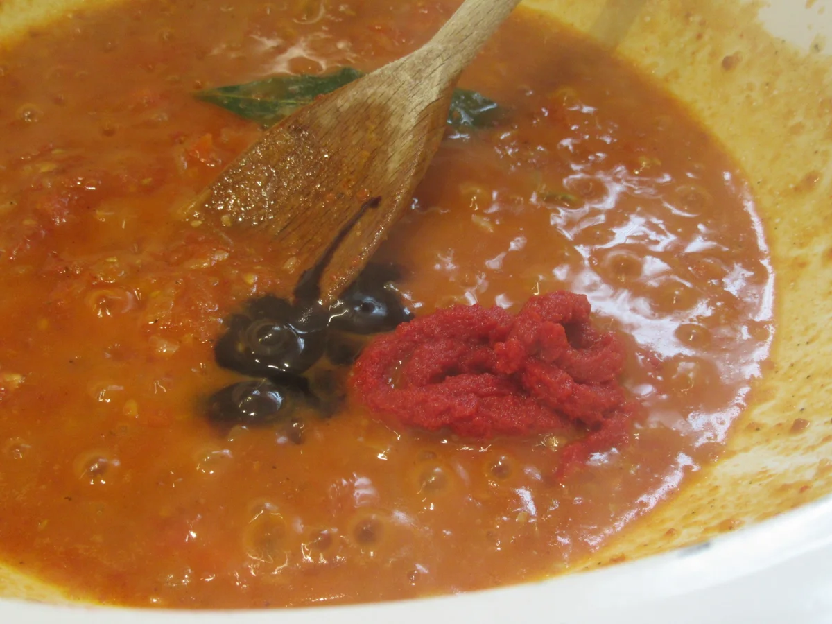 Rezept: Pasta: Pasta Con Carne Alla Griglia e Pomodori Bild Nr. 5613 Pasta: Pasta Con Carne Alla Griglia e Pomodori - Rezept - Bild Nr. 5613