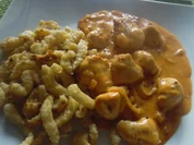 Huhn in Zwiebel-Paprika-Rahm-Soße und Spätzle - Rezept - Bild Nr. 5621