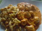 Huhn in Zwiebel-Paprika-Rahm-Soße und Spätzle - Rezept - Bild Nr. 5621