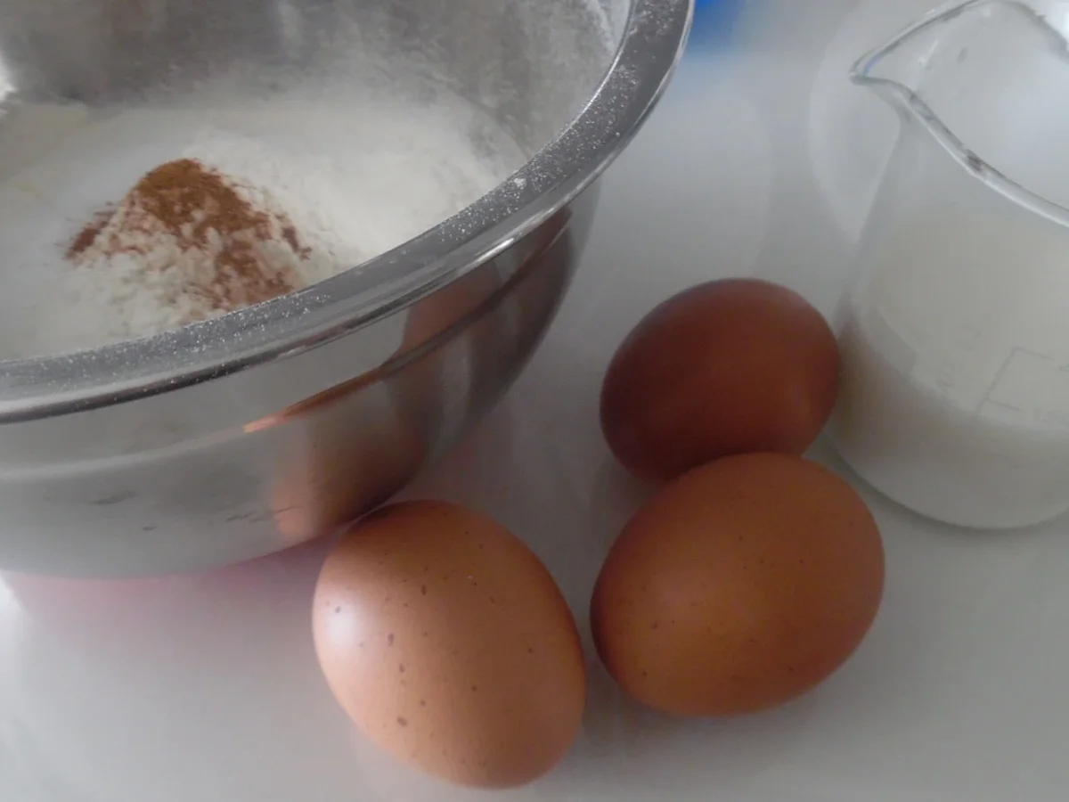Huhn in Zwiebel-Paprika-Rahm-Soße und Spätzle - Rezept - Bild Nr. 5634