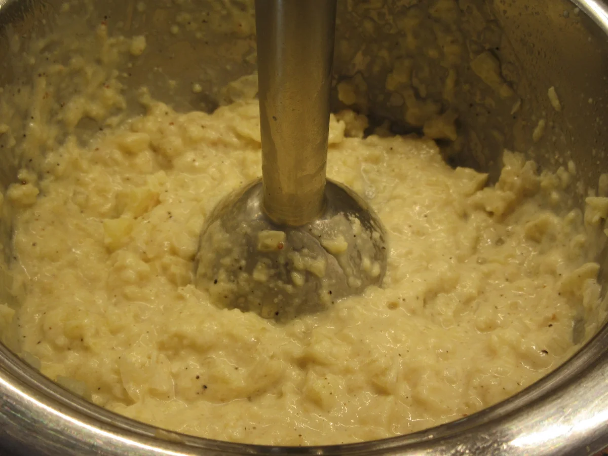 Innereien: Leberpflanzerl mit Apfel-Zwiebel-Soße - Rezept - Bild Nr. 5621