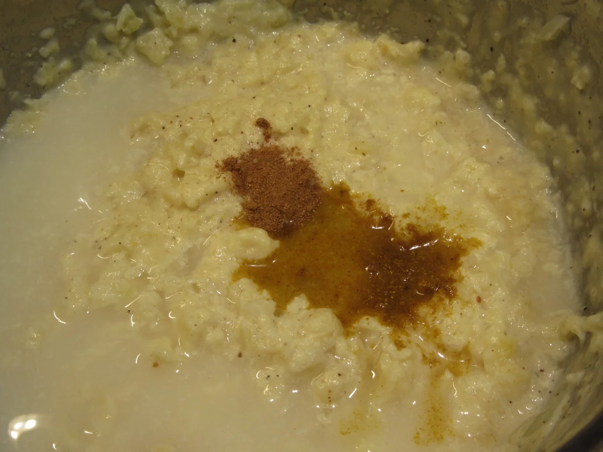 Innereien: Leberpflanzerl mit Apfel-Zwiebel-Soße - Rezept - Bild Nr. 5622