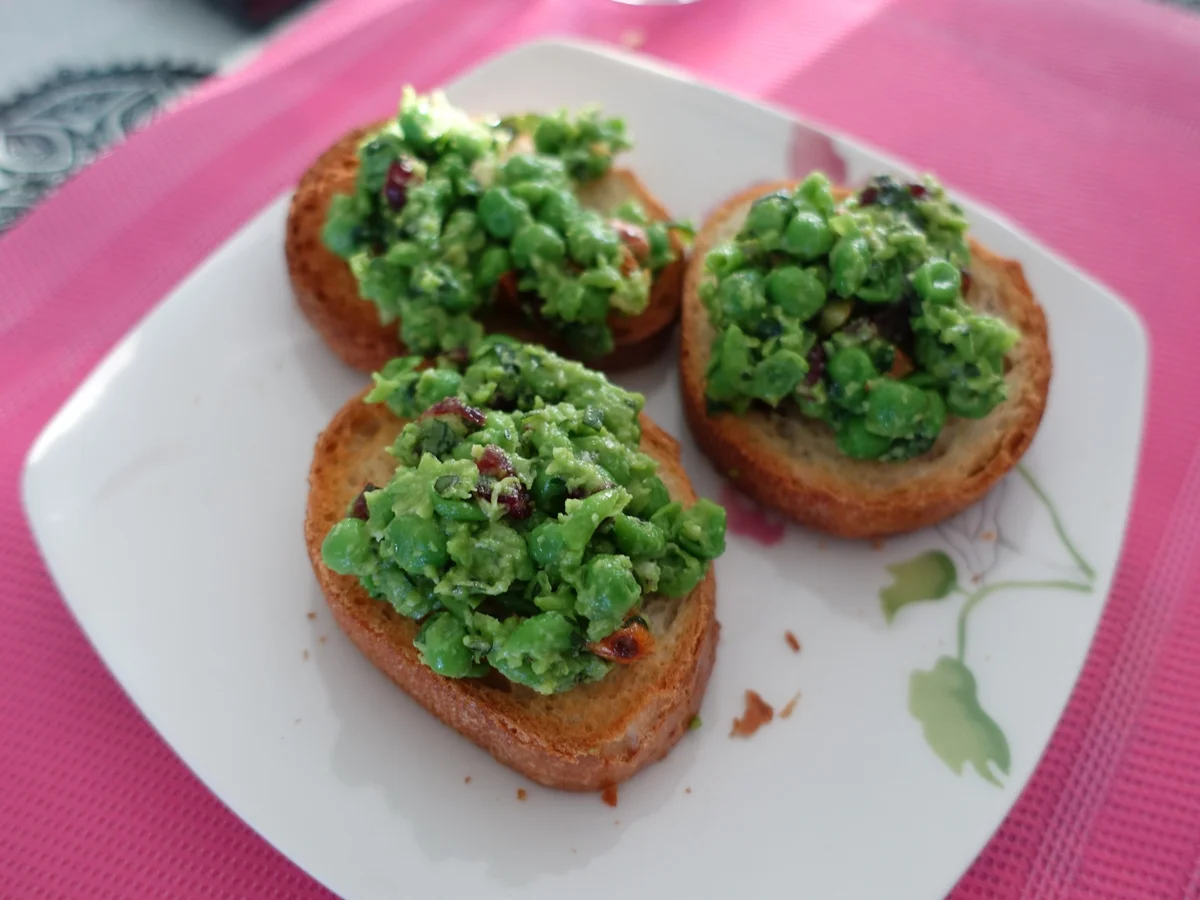 Rezept: Erbsen Crostini Bild Nr. 5615 Erbsen Crostini - Rezept - Bild Nr. 5615
