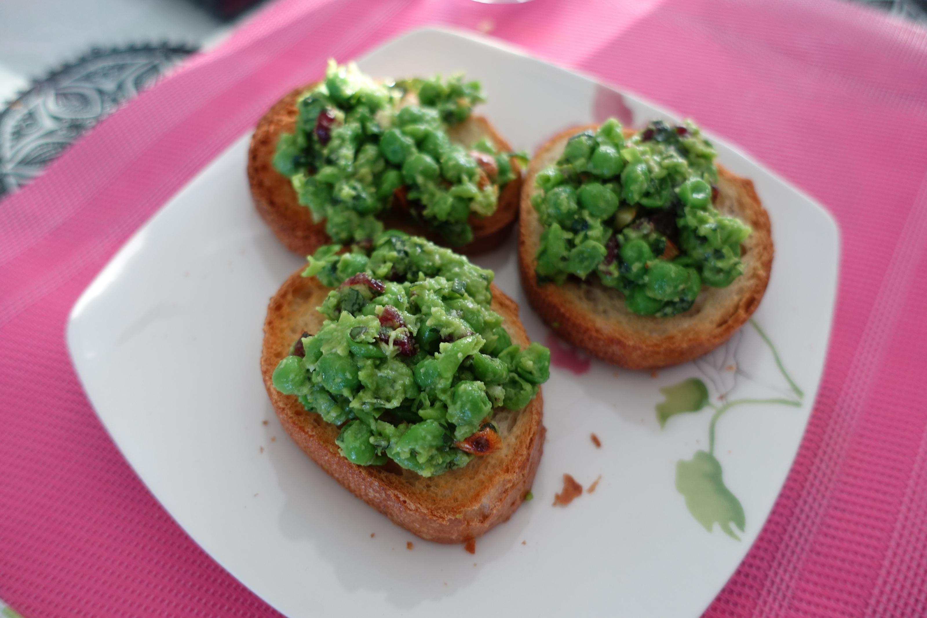 Bilder für Erbsen Crostini Rezept