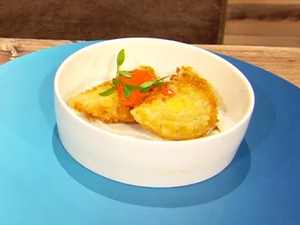 Rissois (portugiesische Teigtaschen) gefüllt mit Blue Marlin (Milka Loff Fernandes) - Rezept - Bild Nr. 2