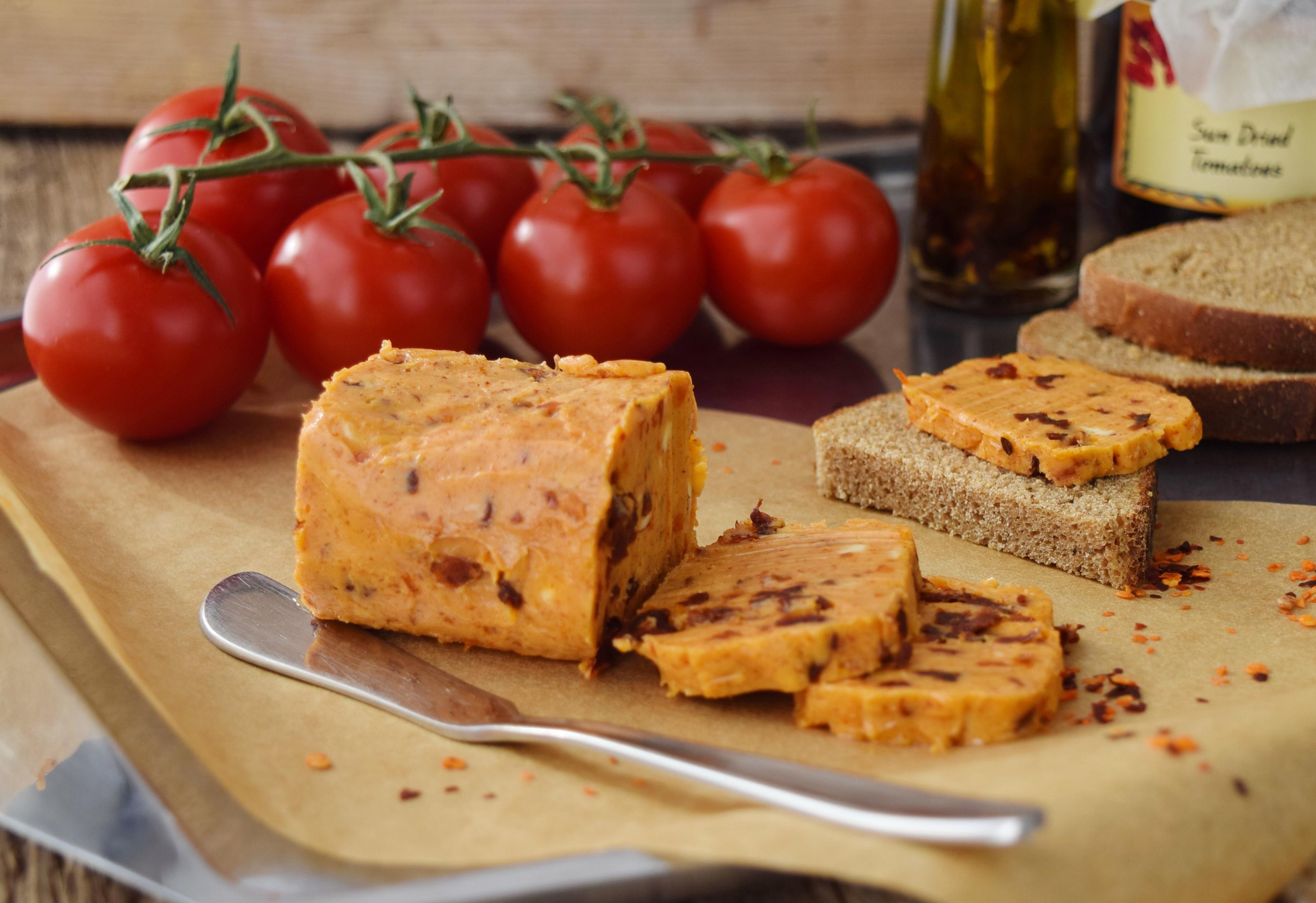 Bilder für Fladenbrot mit Öhmchens Tomatenbutter - Rezept