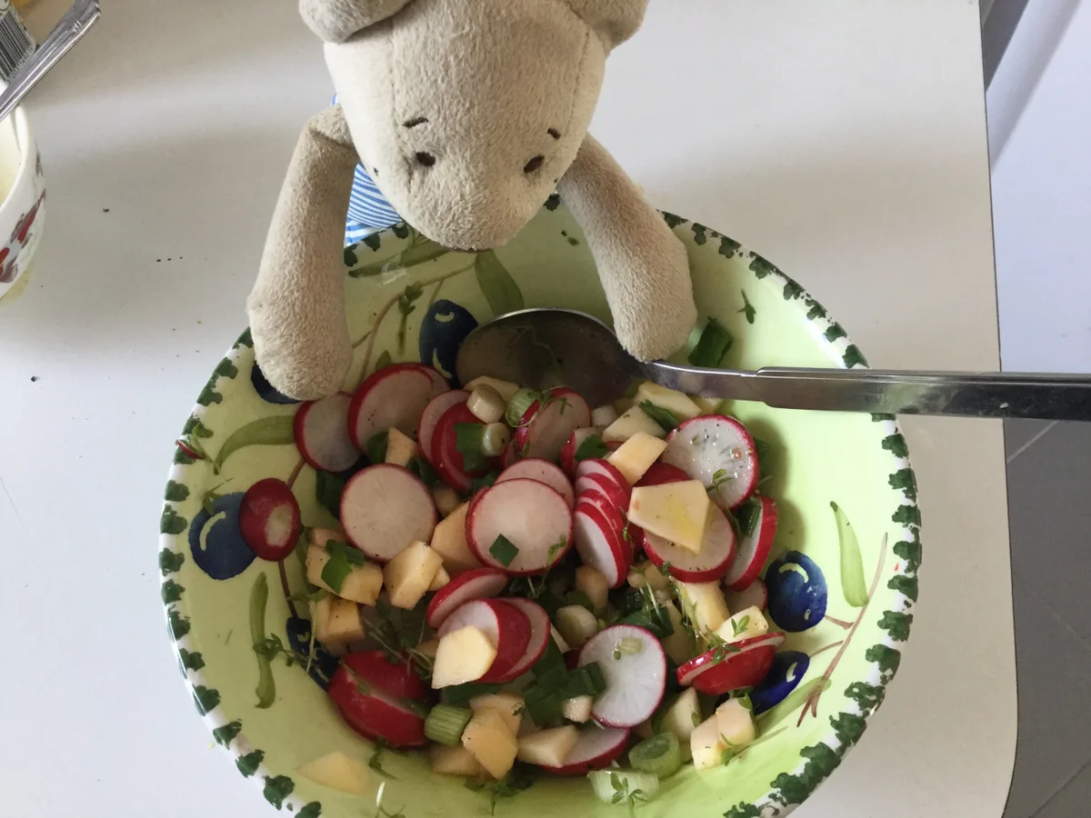 Rezept: Radieschensalat a la Ari Bild Nr. 5616 Radieschensalat a la Ari - Rezept - Bild Nr. 5616