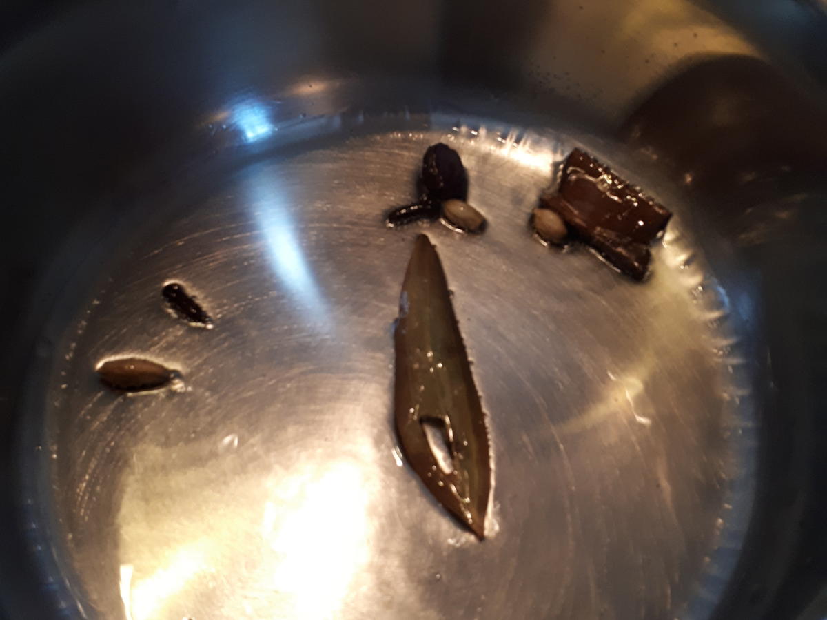 Indisch: Malai Kofta Kartoffel Käse Bällchen in pikanter Soße - von ...