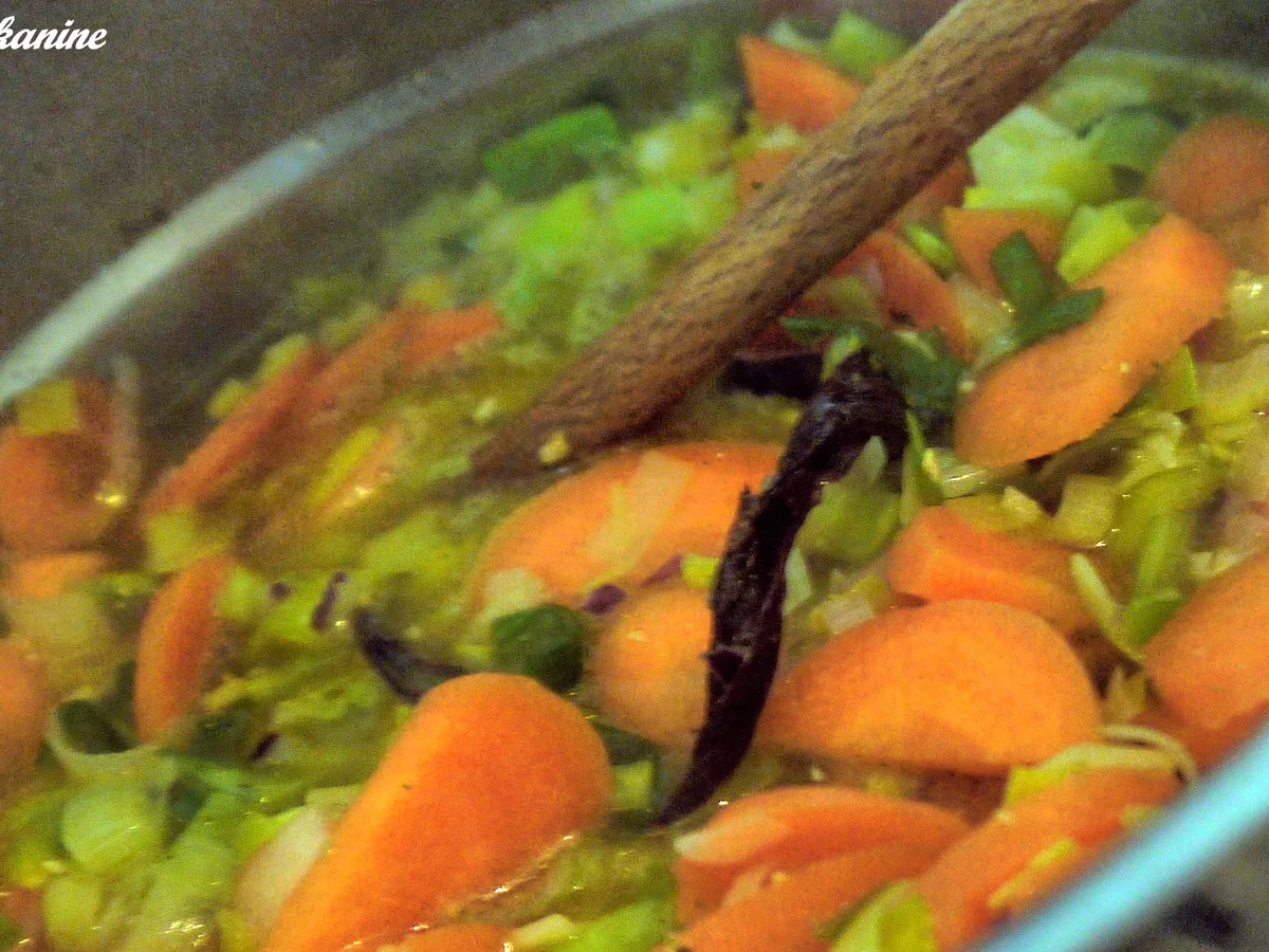 Scharfes Porree-Möhren-Gemüse mit Vanilleduft - Rezept - Bild Nr. 8