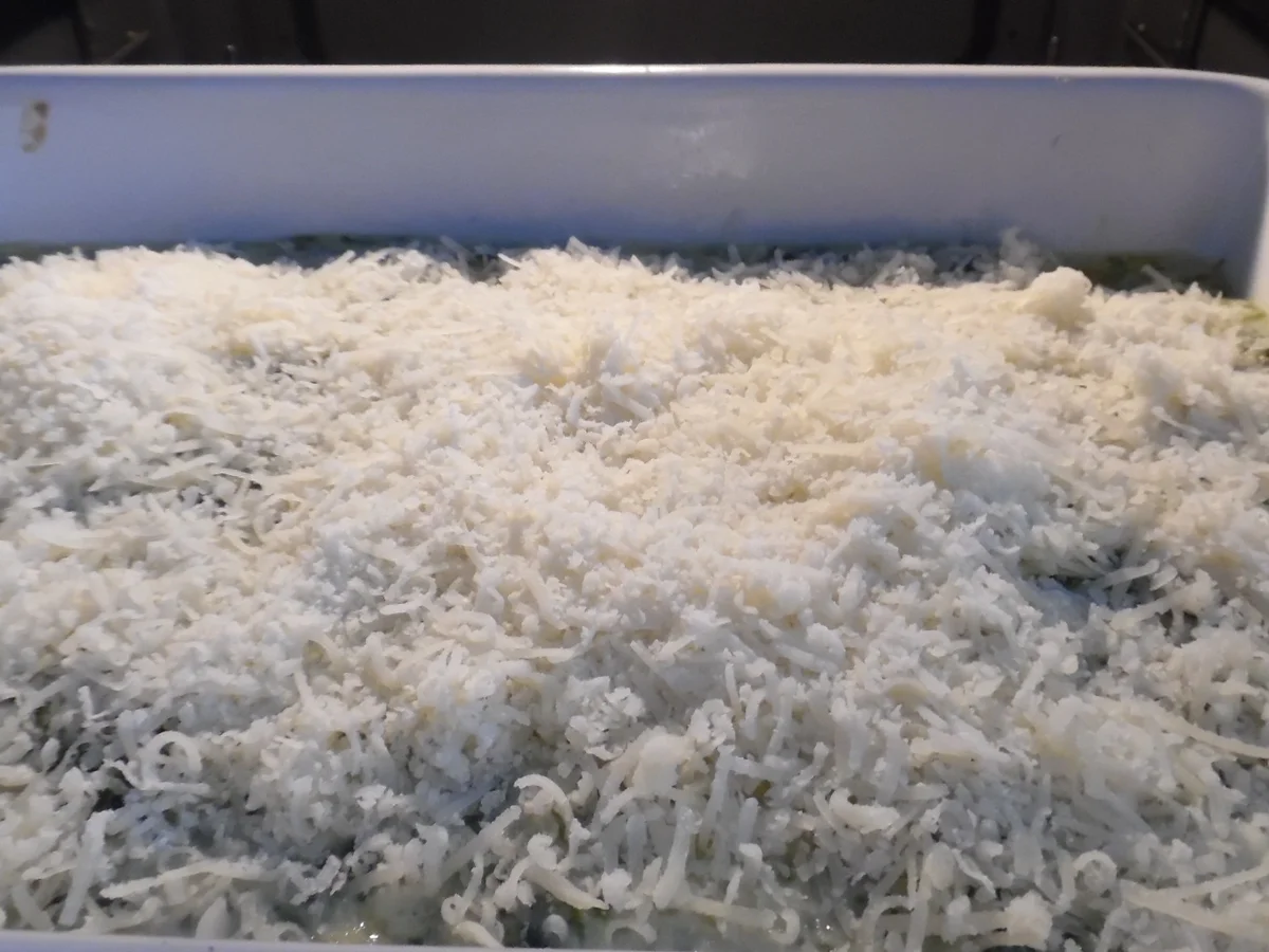 Rezept: Cannelloni mit Brätfüllung, Spinat-Frischkäse-Soße und Parmesan-Haube Bild Nr. 5647 Cannelloni mit Brätfüllung, Spinat-Frischkäse-Soße und Parmesan-Haube - Rezept - Bild Nr. 5647