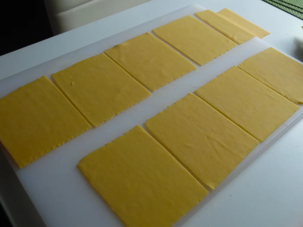 Rezept: Cannelloni mit Brätfüllung, Spinat-Frischkäse-Soße und Parmesan-Haube Bild Nr. 5653 Cannelloni mit Brätfüllung, Spinat-Frischkäse-Soße und Parmesan-Haube - Rezept - Bild Nr. 5653