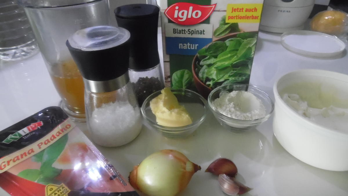 Cannelloni mit Brätfüllung, Spinat-Frischkäse-Soße und Parmesan-Haube - Rezept - Bild Nr. 5660