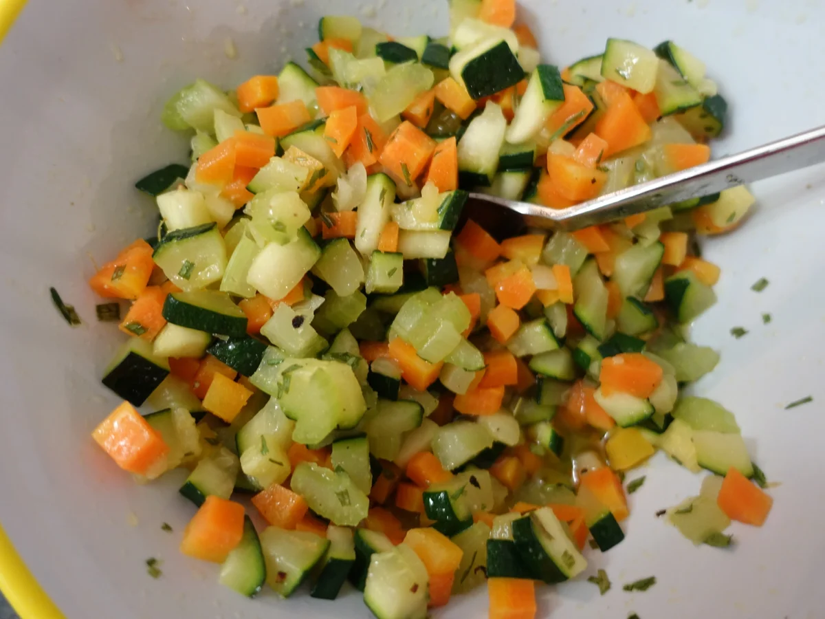 Rumpsteak auf dem Salzbett auf lauwarmen Salat - Rezept - Bild Nr. 5636