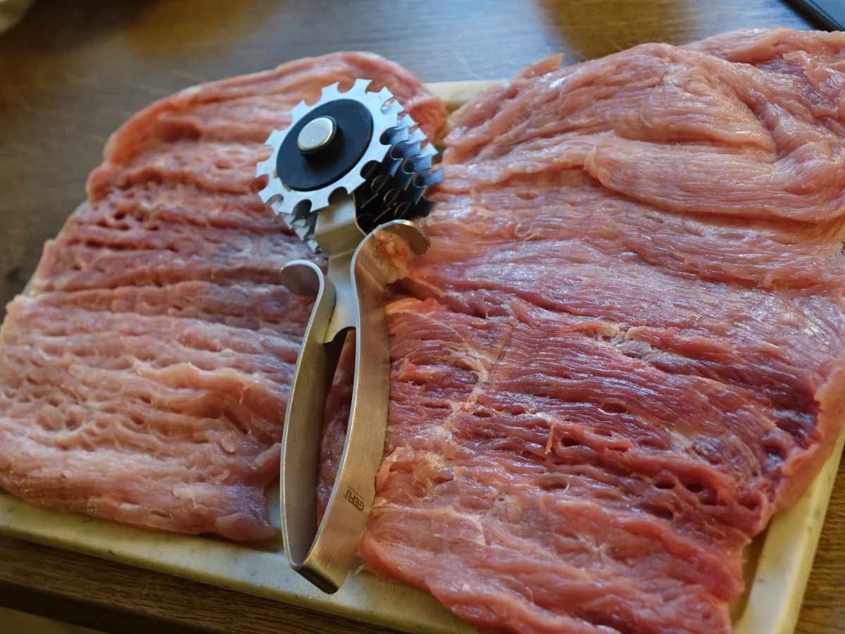 Rezept: Deftig gerollte Schweinespieße Bild Nr. 5647 Deftig gerollte Schweinespieße - Rezept - Bild Nr. 5647