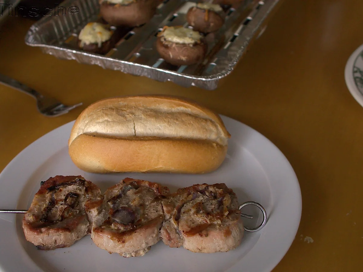 Rezept: Deftig gerollte Schweinespieße Bild Nr. 5660 Deftig gerollte Schweinespieße - Rezept - Bild Nr. 5660