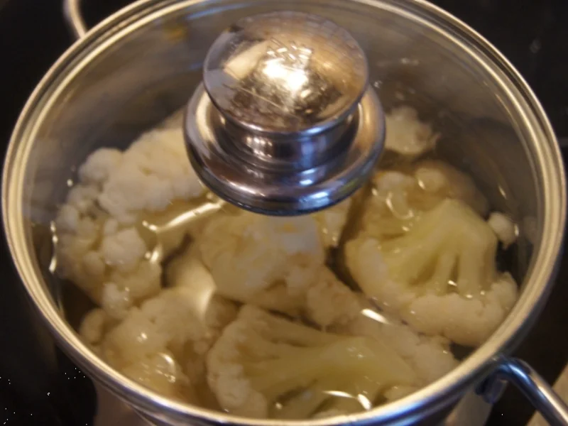 Rezept: Fischfilet mit Blumenkohl und Möhren-Kartoffelstampf Bild Nr. 5654 Fischfilet mit Blumenkohl und Möhren-Kartoffelstampf - Rezept - Bild Nr. 5654