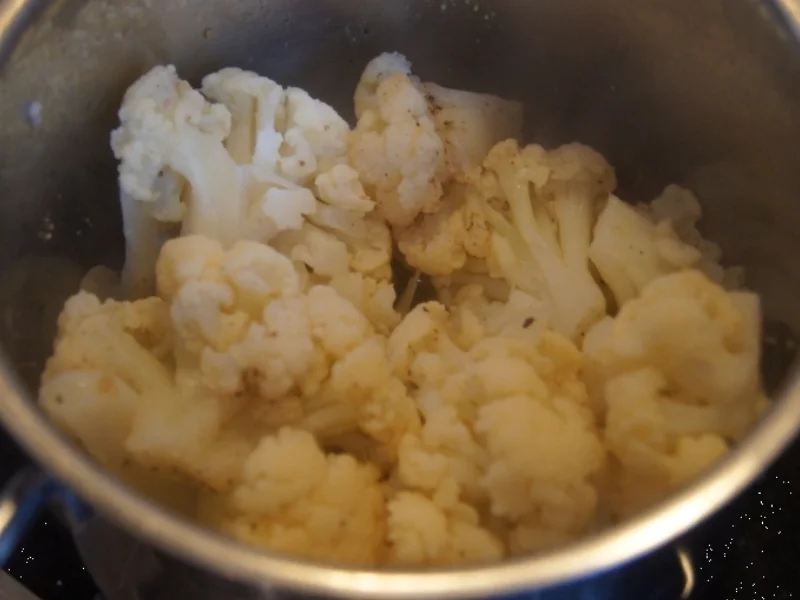 Rezept: Fischfilet mit Blumenkohl und Möhren-Kartoffelstampf Bild Nr. 5655 Fischfilet mit Blumenkohl und Möhren-Kartoffelstampf - Rezept - Bild Nr. 5655