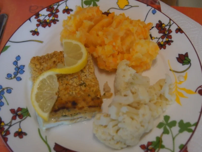 Rezept: Fischfilet mit Blumenkohl und Möhren-Kartoffelstampf Bild Nr. 5660 Fischfilet mit Blumenkohl und Möhren-Kartoffelstampf - Rezept - Bild Nr. 5660