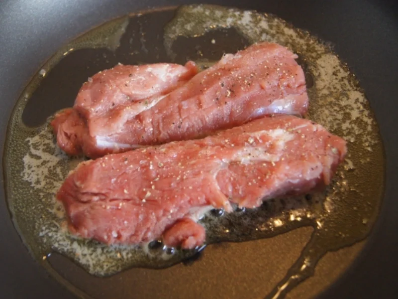 Rezept: Schweinefilet mit Spargel und Bratkartoffeln Bild Nr. 5652 Schweinefilet mit Spargel und Bratkartoffeln - Rezept - Bild Nr. 5652