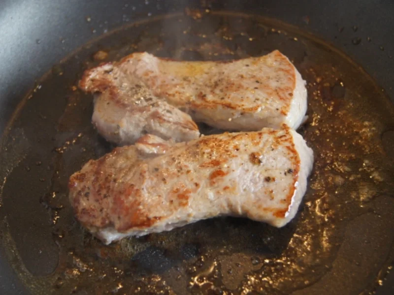 Rezept: Schweinefilet mit Spargel und Bratkartoffeln Bild Nr. 5653 Schweinefilet mit Spargel und Bratkartoffeln - Rezept - Bild Nr. 5653