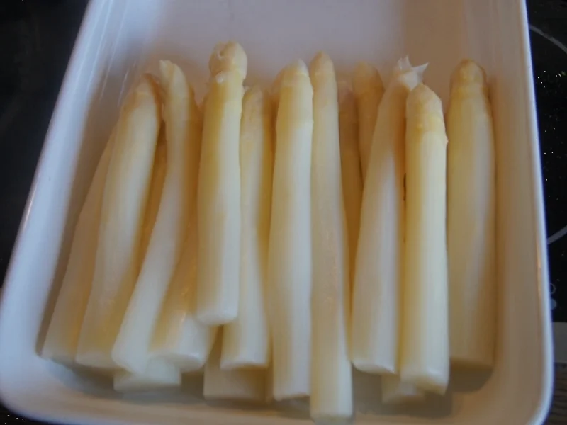 Rezept: Schweinefilet mit Spargel und Bratkartoffeln Bild Nr. 5657 Schweinefilet mit Spargel und Bratkartoffeln - Rezept - Bild Nr. 5657