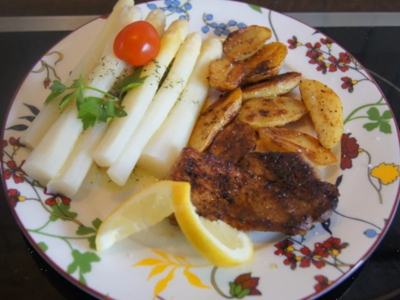 Rezept: Schweinefilet mit Spargel und Bratkartoffeln Bild Nr. 5660 Schweinefilet mit Spargel und Bratkartoffeln - Rezept - Bild Nr. 5660