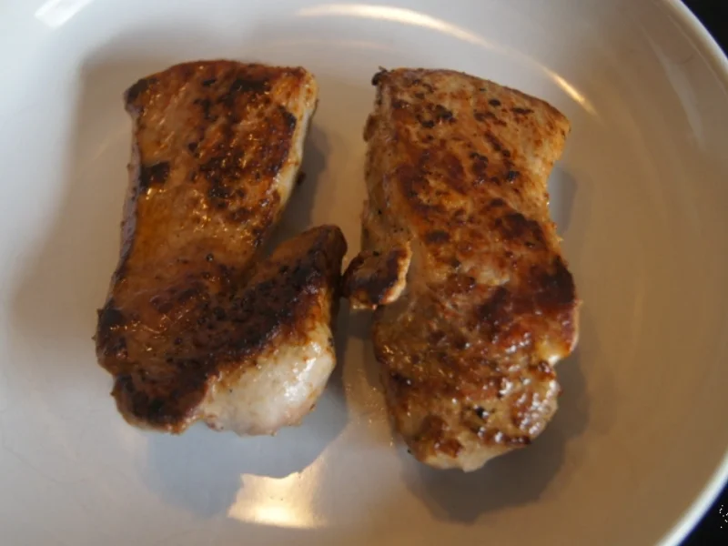 Rezept: Schweinefilet mit Spargel und Bratkartoffeln Bild Nr. 5661 Schweinefilet mit Spargel und Bratkartoffeln - Rezept - Bild Nr. 5661