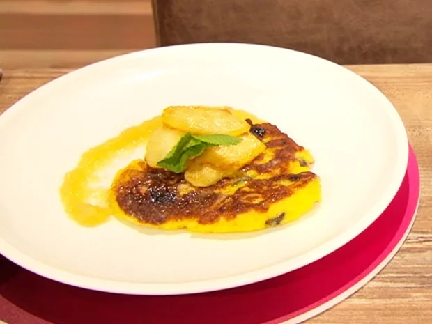 Rezept: Dresdner Quarkkeulchen mit Äpfeln (Uwe Herrmann) Bild Nr. 2 Dresdner Quarkkeulchen mit Äpfeln (Uwe Herrmann) - Rezept - Bild Nr. 2