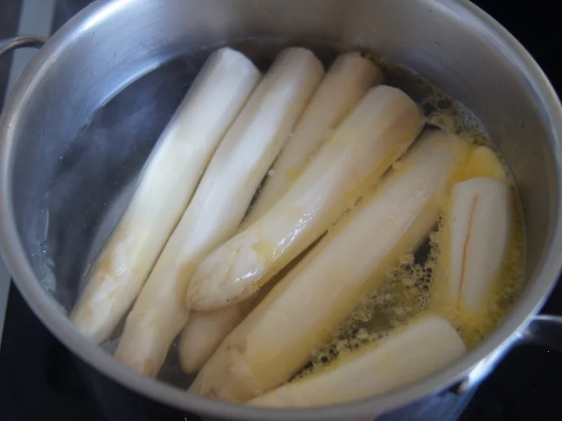 Rezept: Pasta mit Spargel und Petersilien-Pesto Bild Nr. 5653 Pasta mit Spargel und Petersilien-Pesto - Rezept - Bild Nr. 5653