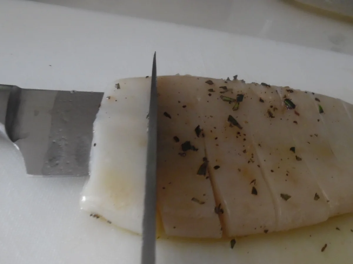 Rezept: Calamari-Tuben vom Grill mit Frischkäse-Bärlauch-Dip Bild Nr. 5651 Calamari-Tuben vom Grill mit Frischkäse-Bärlauch-Dip - Rezept - Bild Nr. 5651