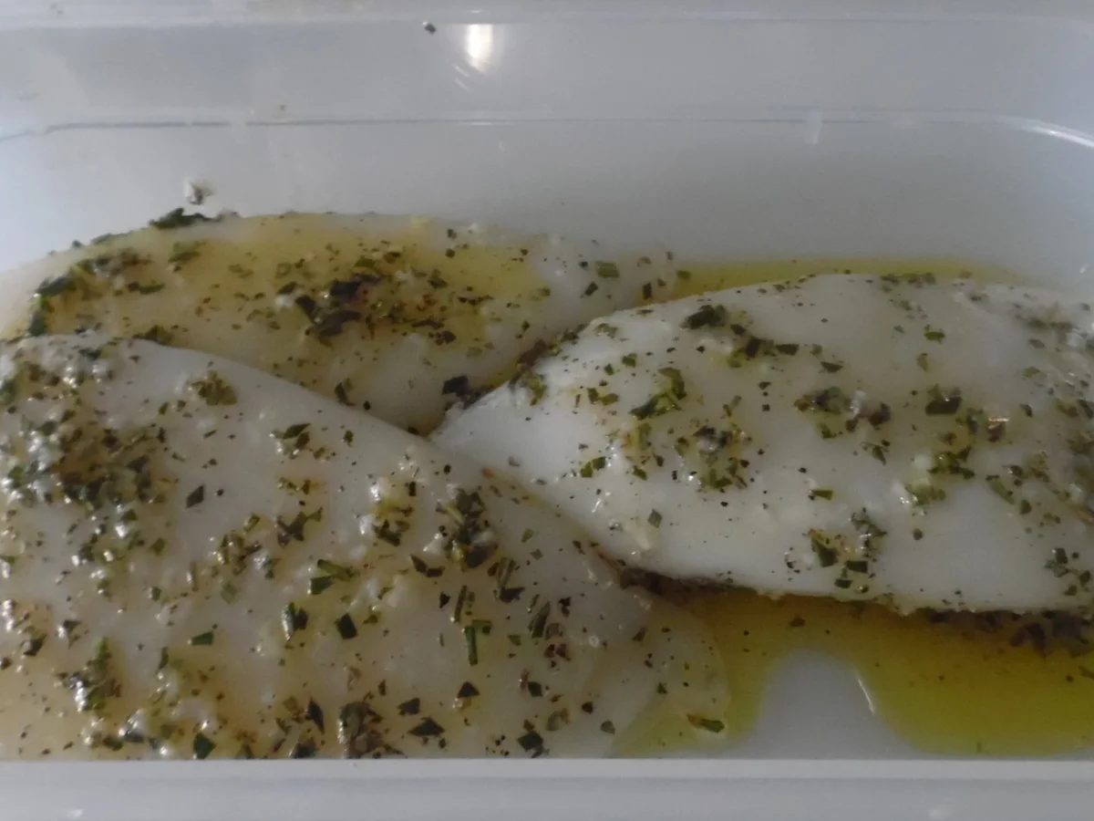 Rezept: Calamari-Tuben vom Grill mit Frischkäse-Bärlauch-Dip Bild Nr. 5652 Calamari-Tuben vom Grill mit Frischkäse-Bärlauch-Dip - Rezept - Bild Nr. 5652