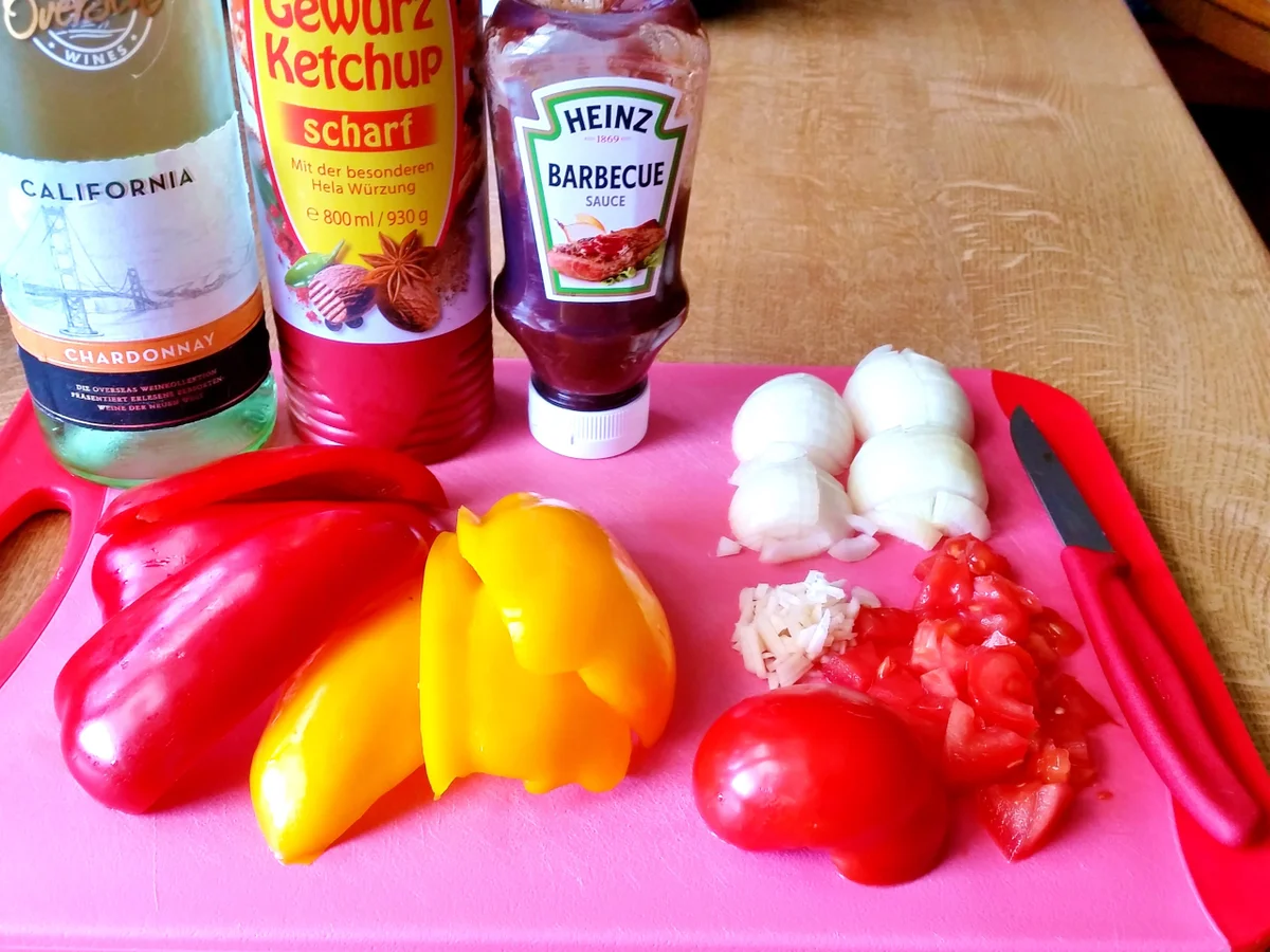 Schnitzel mit pikanter Paprikasoße - Rezept - Bild Nr. 4