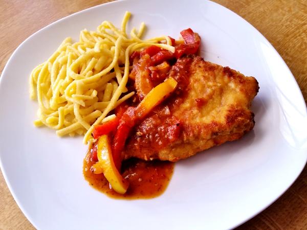 Schnitzel mit pikanter Paprikasoße - einfach - von mimi