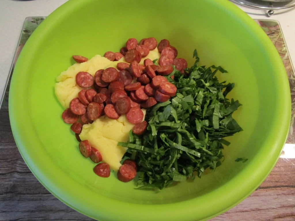 Rezept: Sauerampfer-Cabanossi-Bratlinge Bild Nr. 5655 Sauerampfer-Cabanossi-Bratlinge - Rezept - Bild Nr. 5655