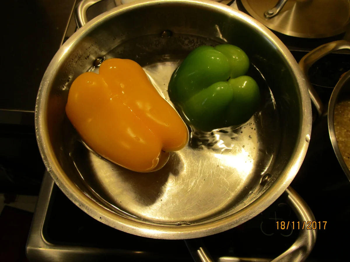 Gefüllte Paprika mit Hirse und Schafskäse - Rezept - Bild Nr. 5656