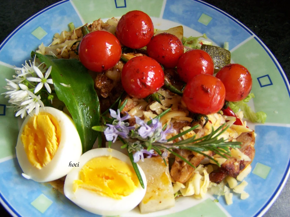 Illustrer Salat mit warmer Tomate - Rezept - Bild Nr. 5655
