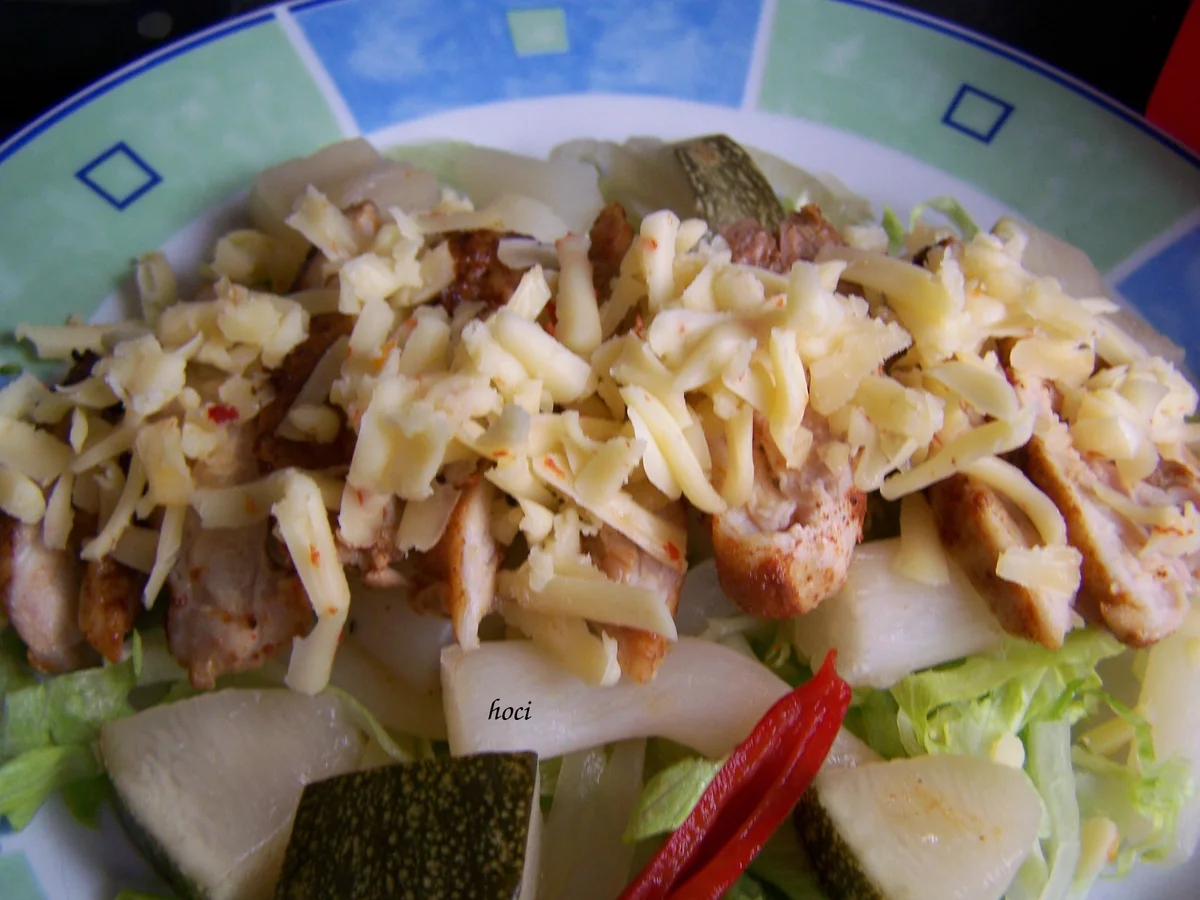 Illustrer Salat mit warmer Tomate - Rezept - Bild Nr. 5663