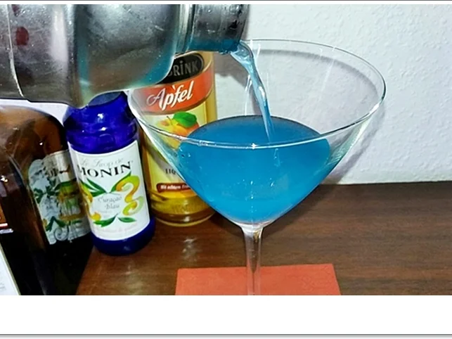 Rezept: Cointreau Teese ➯ Cocktail Bild Nr. 5660 Cointreau Teese ➯ Cocktail - Rezept - Bild Nr. 5660