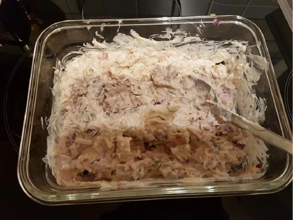 Rezept: Thunfisch-Salat für die Brotzeit Bild Nr. 2 Thunfisch-Salat für die Brotzeit - Rezept - Bild Nr. 2