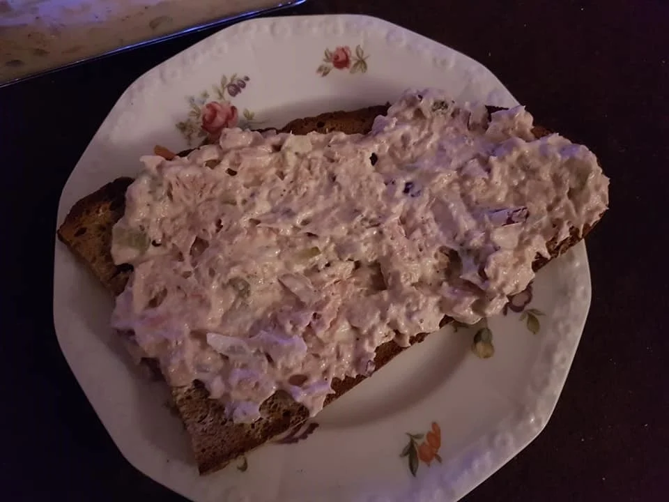 Rezept: Thunfisch-Salat für die Brotzeit Bild Nr. 3 Thunfisch-Salat für die Brotzeit - Rezept - Bild Nr. 3